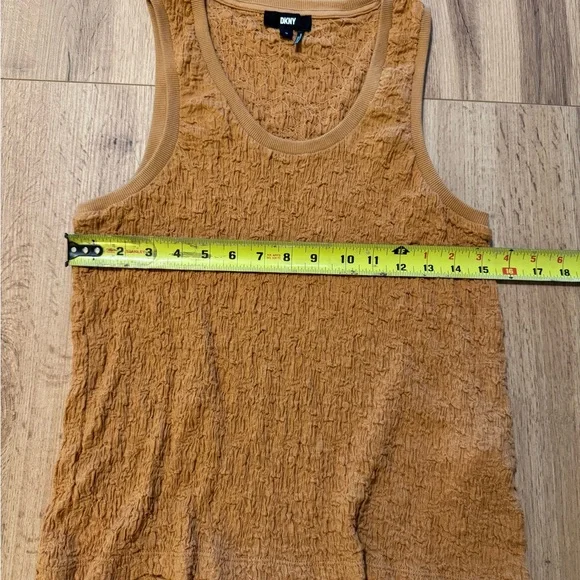 DKNY Women's Burnt Orange Textured Tank Top - Picture 4 of 7